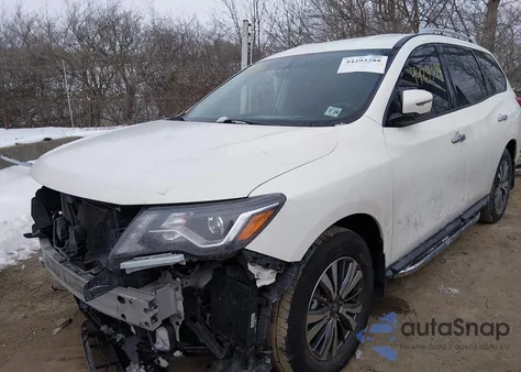 2019 Nissan Pathfinder Sv z USA, uszkodzony, nr VIN 5N1DR2MM4KC641567